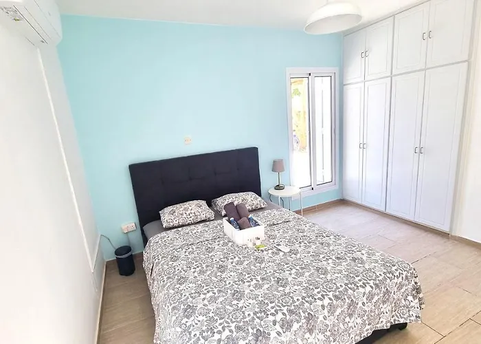 アパート Dream Escape 1 - 6 Min Walk To Kastella Beach! ラルナカ