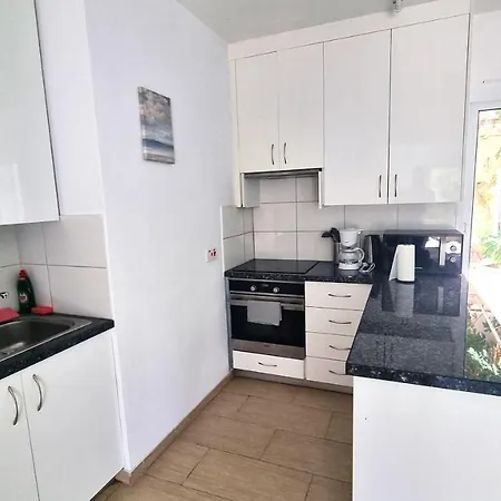 아파트 Dream Escape 1 - 6 Min Walk To Kastella Beach!